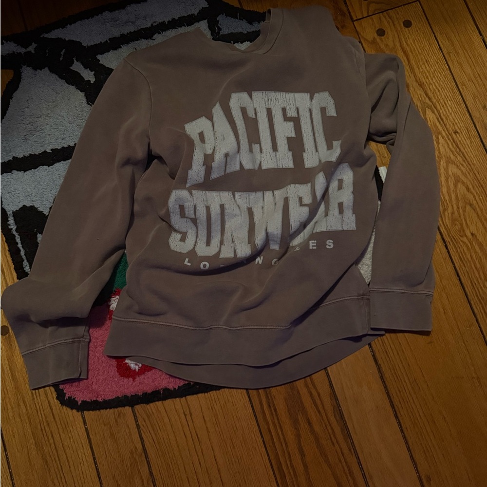 Pacific Sunwear Men's Gray Crewneck Sweater